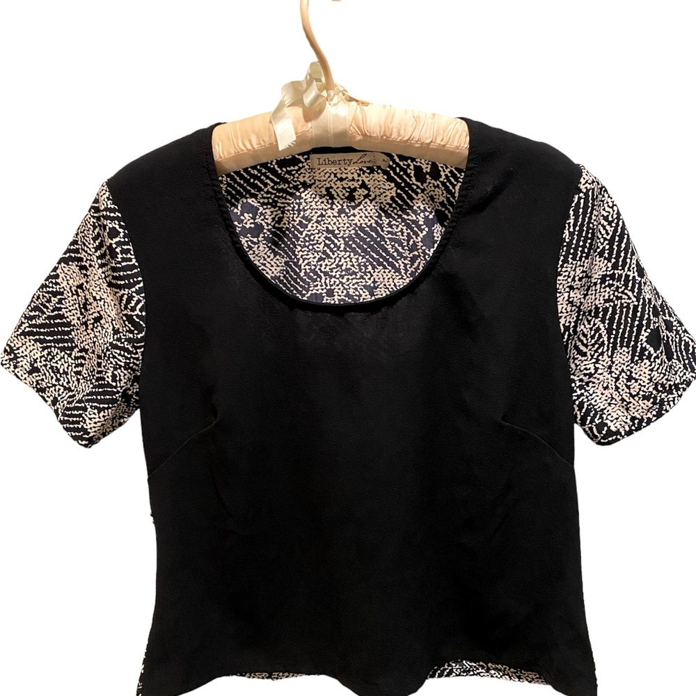 Nordstrom Rack: Liberty Love Black Print Top
